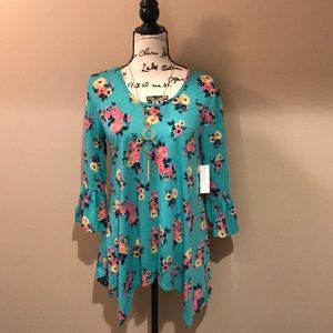 Woman’s Floral Print Top